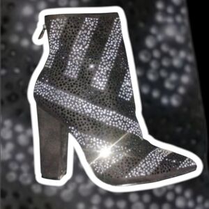 (NWOT) Cape Robbin® Black Rhinestone Women's Heeled Booties - Size 6.5